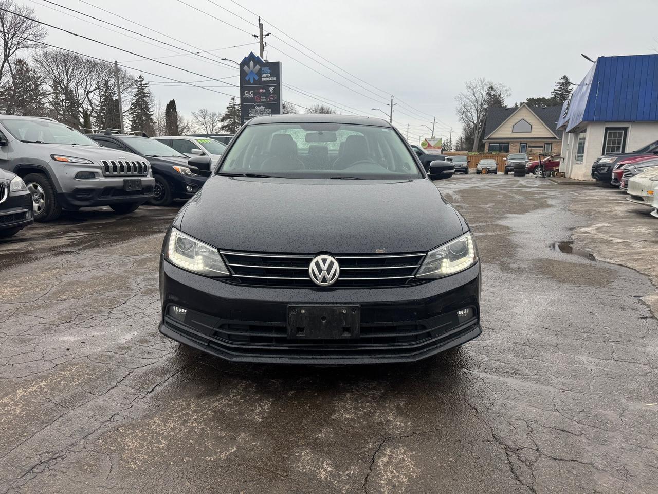 2015 Volkswagen Jetta 4dr 1.8 TSI Auto Highline - Photo #2