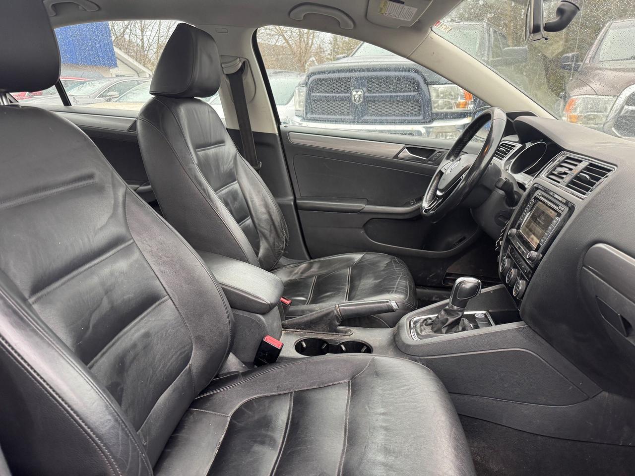 2015 Volkswagen Jetta 4dr 1.8 TSI Auto Highline - Photo #9