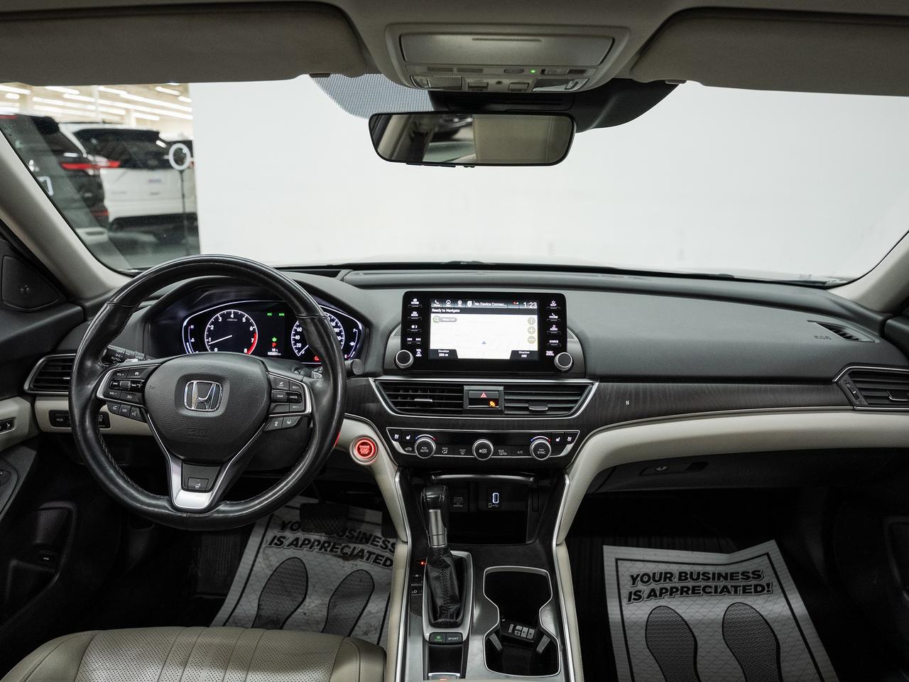 2019 Honda Accord TOURING | Nav | Sunroof | BSM | ACC | CarPlay