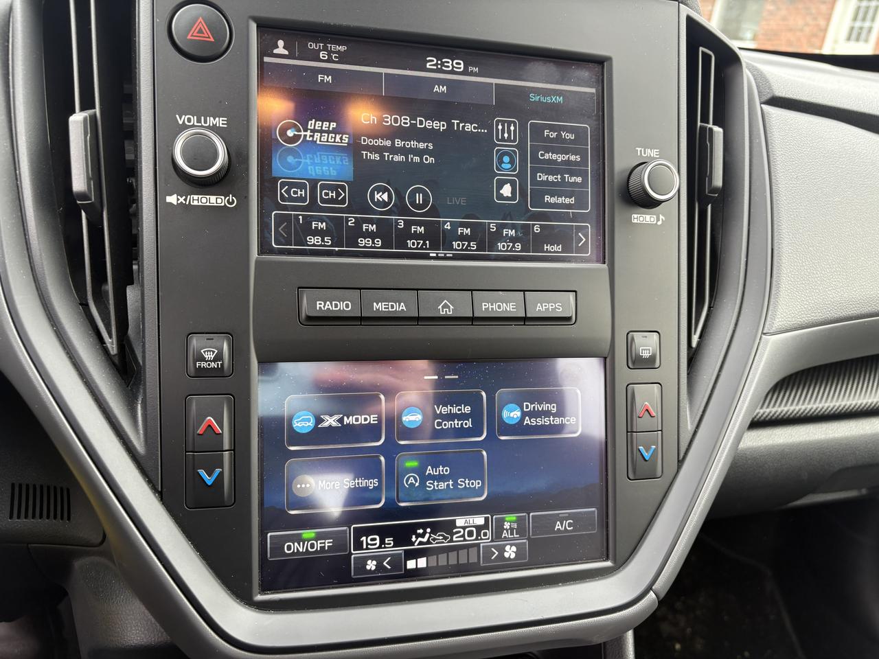 2024 Subaru Crosstrek Convenience - Like New! Photo