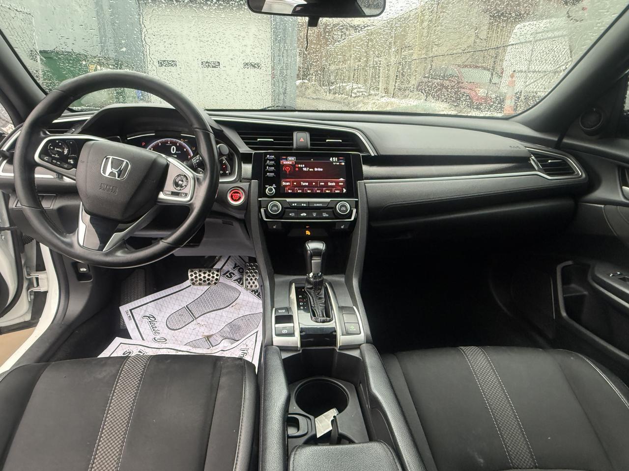 2020 Honda Civic Sport Photo