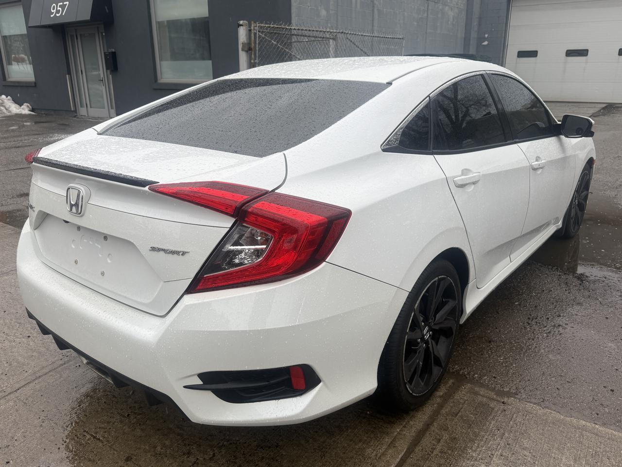 2020 Honda Civic Sport Photo4