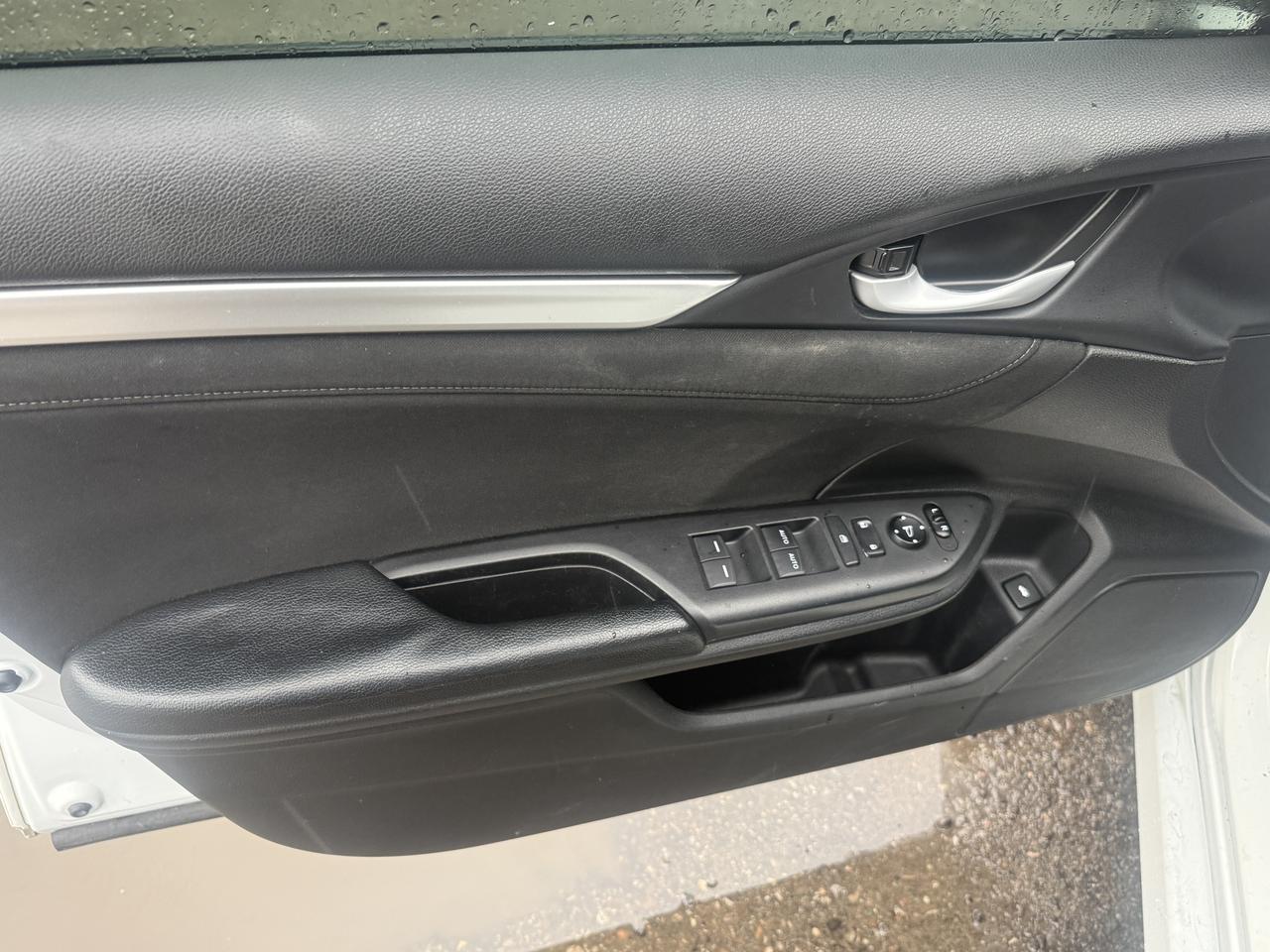 2020 Honda Civic Sport Photo