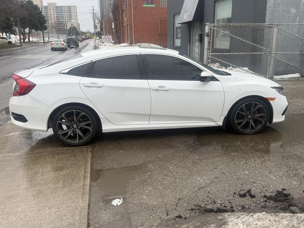 2020 Honda Civic Sport Photo