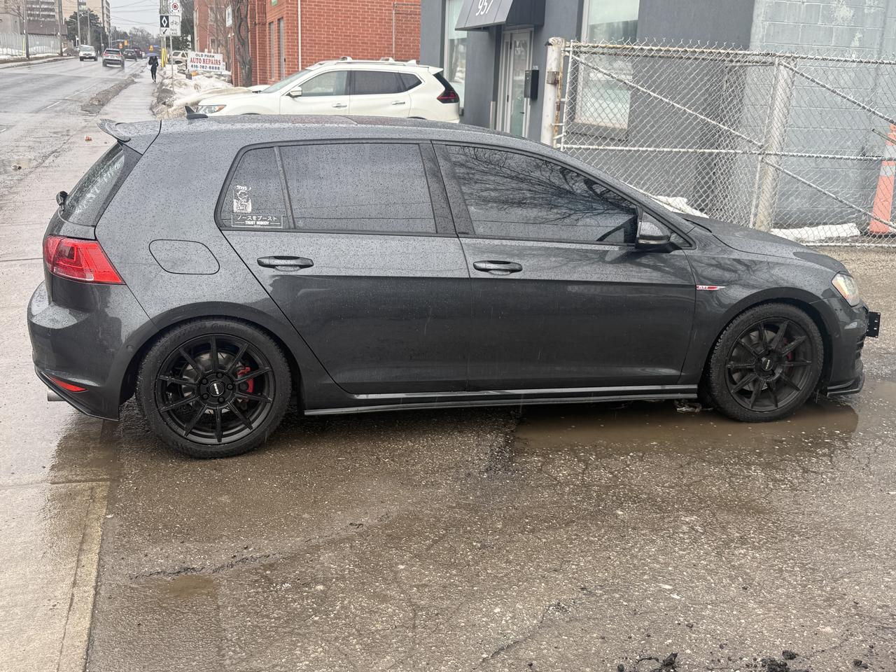 2017 Volkswagen GTI AUTOBAHN Photo3