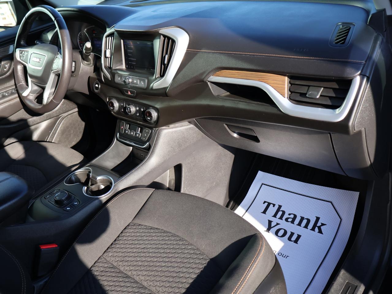 2021 GMC Terrain SLE AWD CERTIFIED *1 OWNER*ACCIDENT FREE*GMC MAINTAIN* CAMERA BLUETOOTH HEATED SEATS CRUISE ALLOYS Photo