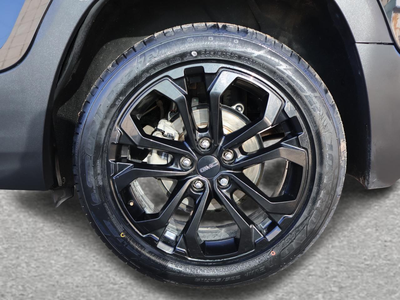 2021 GMC Terrain SLE AWD CERTIFIED *1 OWNER*ACCIDENT FREE*GMC MAINTAIN* CAMERA BLUETOOTH HEATED SEATS CRUISE ALLOYS Photo