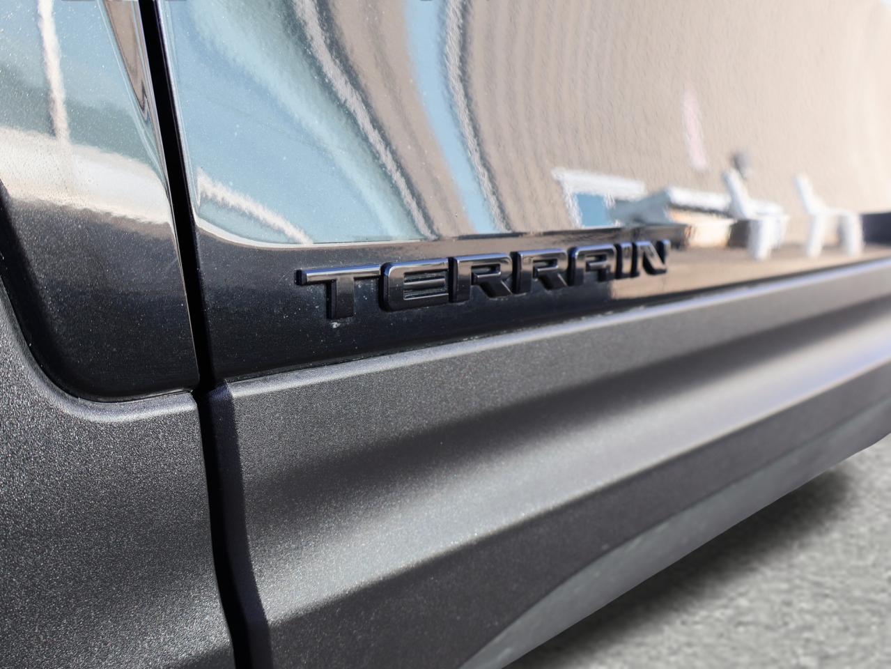 2021 GMC Terrain SLE AWD CERTIFIED *1 OWNER*ACCIDENT FREE*GMC MAINTAIN* CAMERA BLUETOOTH HEATED SEATS CRUISE ALLOYS Photo