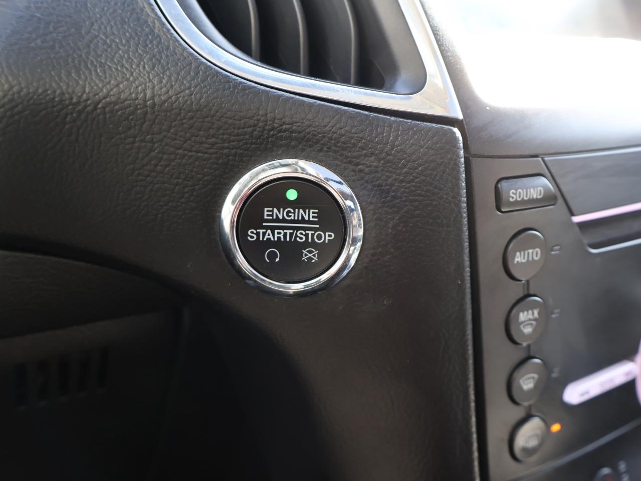 2018 Ford Edge V6 TITANIUM AWD CERTIFIED *FORD MAINTAIN* CAMERA NAV BLUETOOTH LEATHER HEATED SEATS PANO ROOF CRUISE ALLOYS Photo