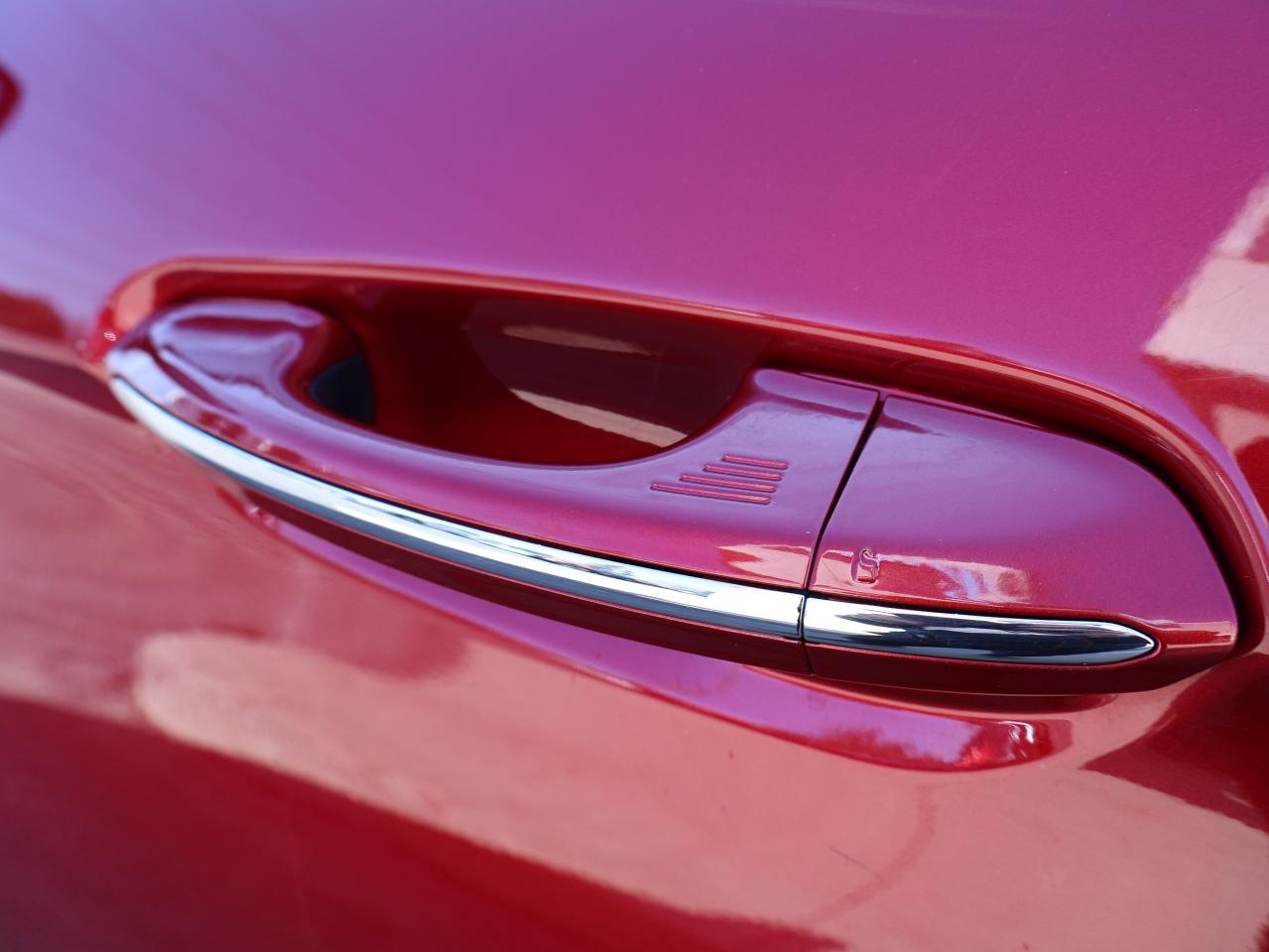 2018 Ford Edge V6 TITANIUM AWD CERTIFIED *FORD MAINTAIN* CAMERA NAV BLUETOOTH LEATHER HEATED SEATS PANO ROOF CRUISE ALLOYS Photo