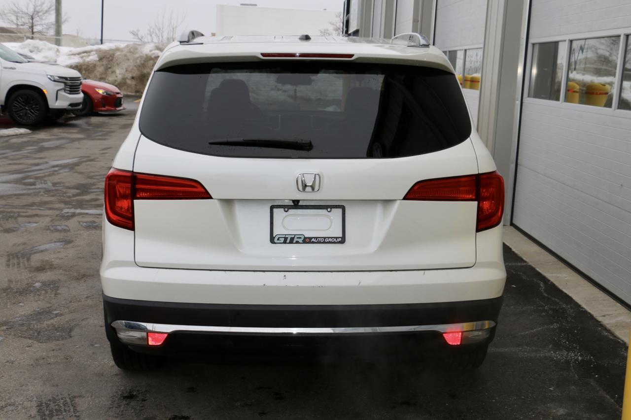 2017 Honda Pilot TOURING AWD - ONE OWNER|PANO|NAVI|CAMERA|LANEKEEP Photo3