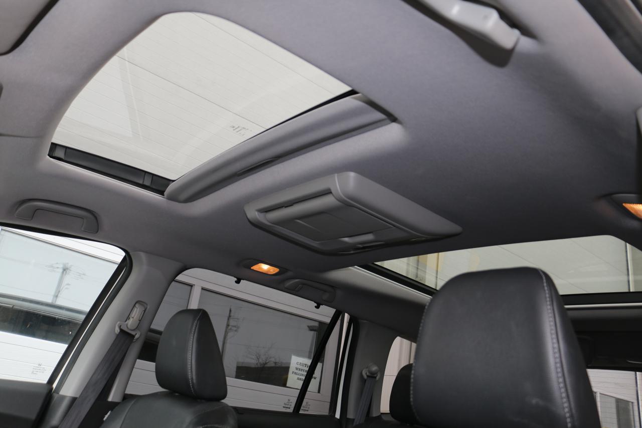 2017 Honda Pilot TOURING AWD - ONE OWNER|PANO|NAVI|CAMERA|LANEKEEP Photo