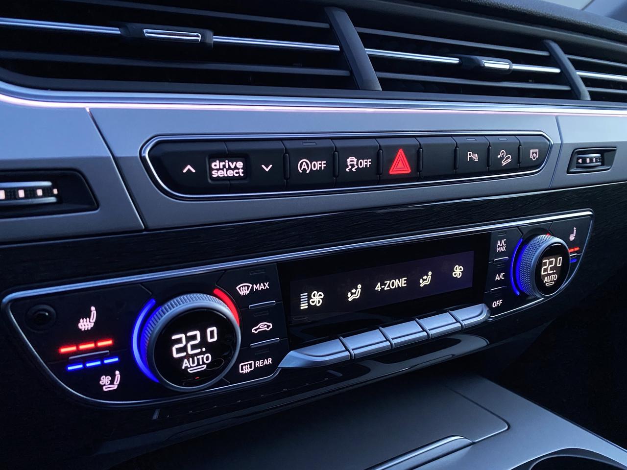 2018 Audi Q7 3.0T-QUATTRO-360 CAMERA-NAV-PANO ROOF-7 PASSENGER Photo