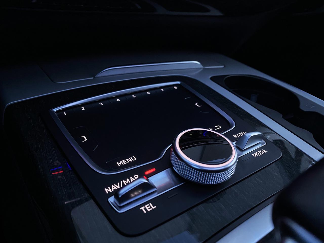 2018 Audi Q7 3.0T-QUATTRO-360 CAMERA-NAV-PANO ROOF-7 PASSENGER Photo