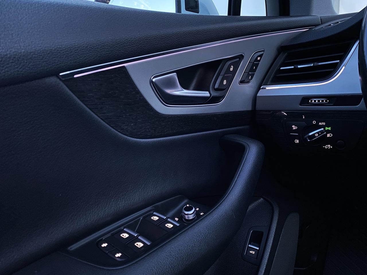 2018 Audi Q7 3.0T-QUATTRO-360 CAMERA-NAV-PANO ROOF-7 PASSENGER Photo