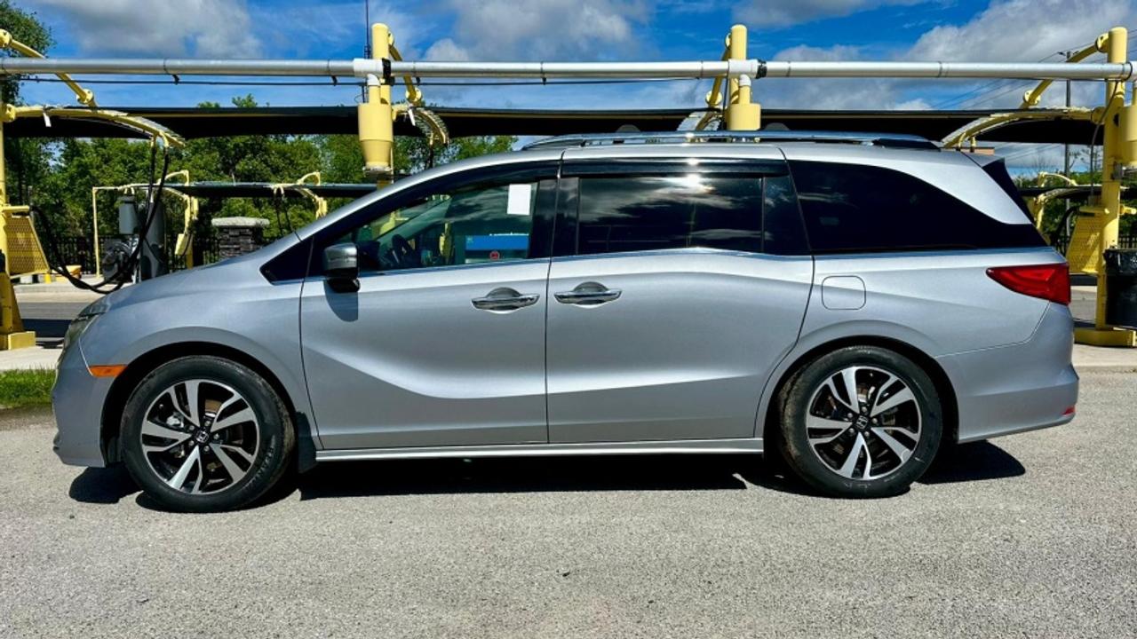 2018 Honda Odyssey * TOURING PKG * MUST SEE TOURING Photo