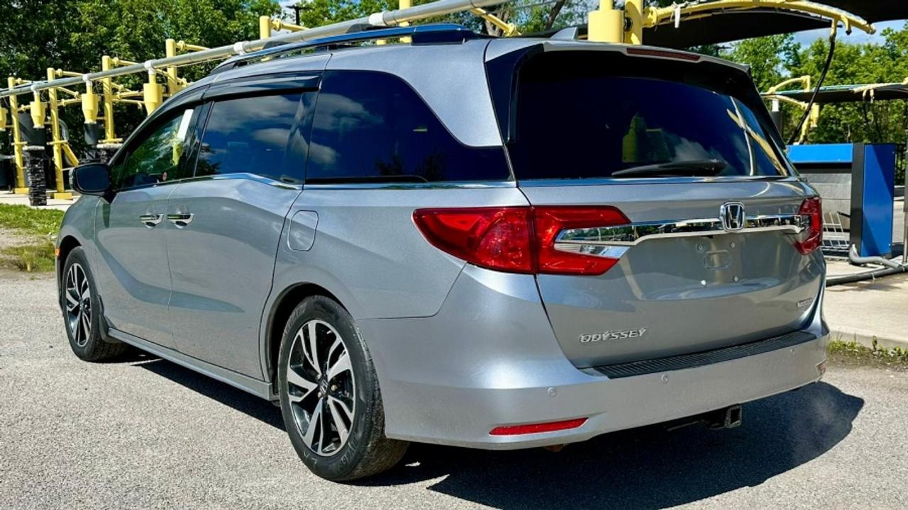 2018 Honda Odyssey * TOURING PKG * MUST SEE TOURING Photo