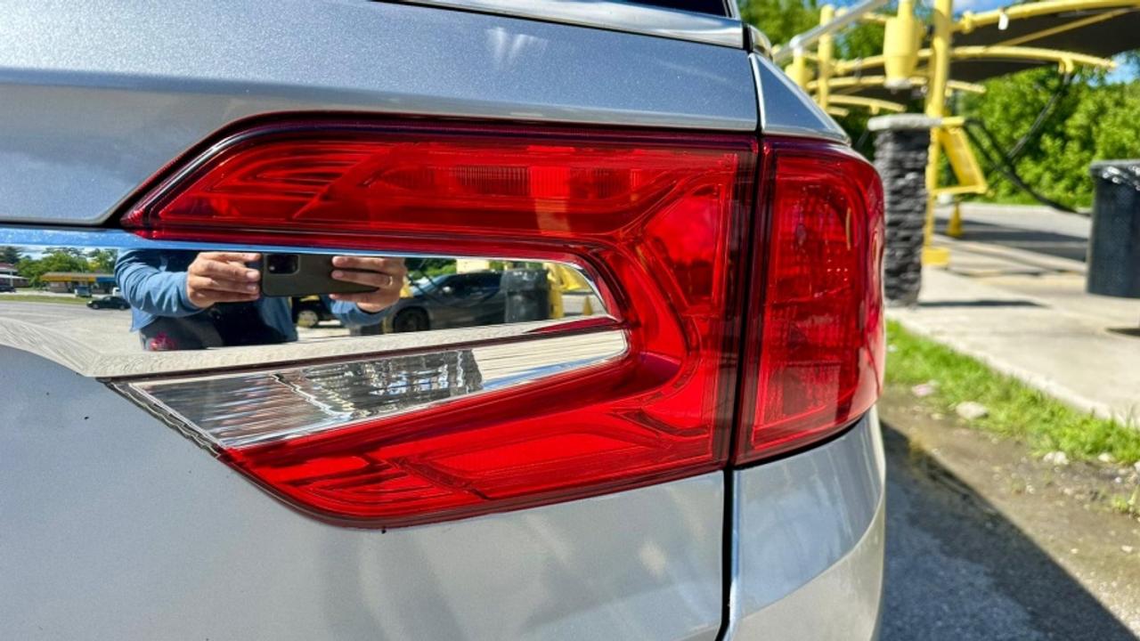 2018 Honda Odyssey * TOURING PKG * MUST SEE TOURING Photo