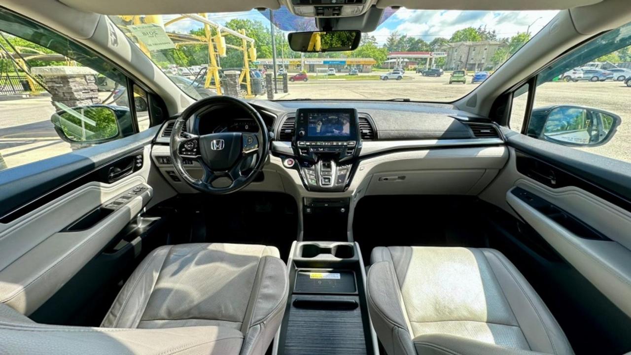 2018 Honda Odyssey * TOURING PKG * MUST SEE TOURING Photo