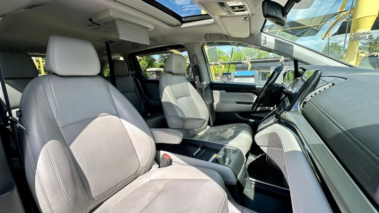 2018 Honda Odyssey * TOURING PKG * MUST SEE TOURING Photo