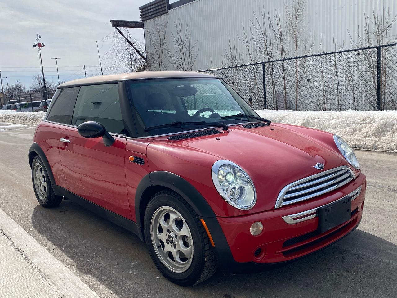 2005 MINI Cooper ONLY 74,000KM Photo