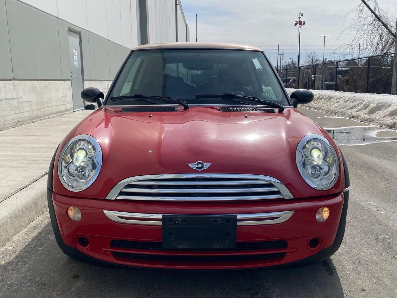 2005 MINI Cooper ONLY 74,000KM Photo