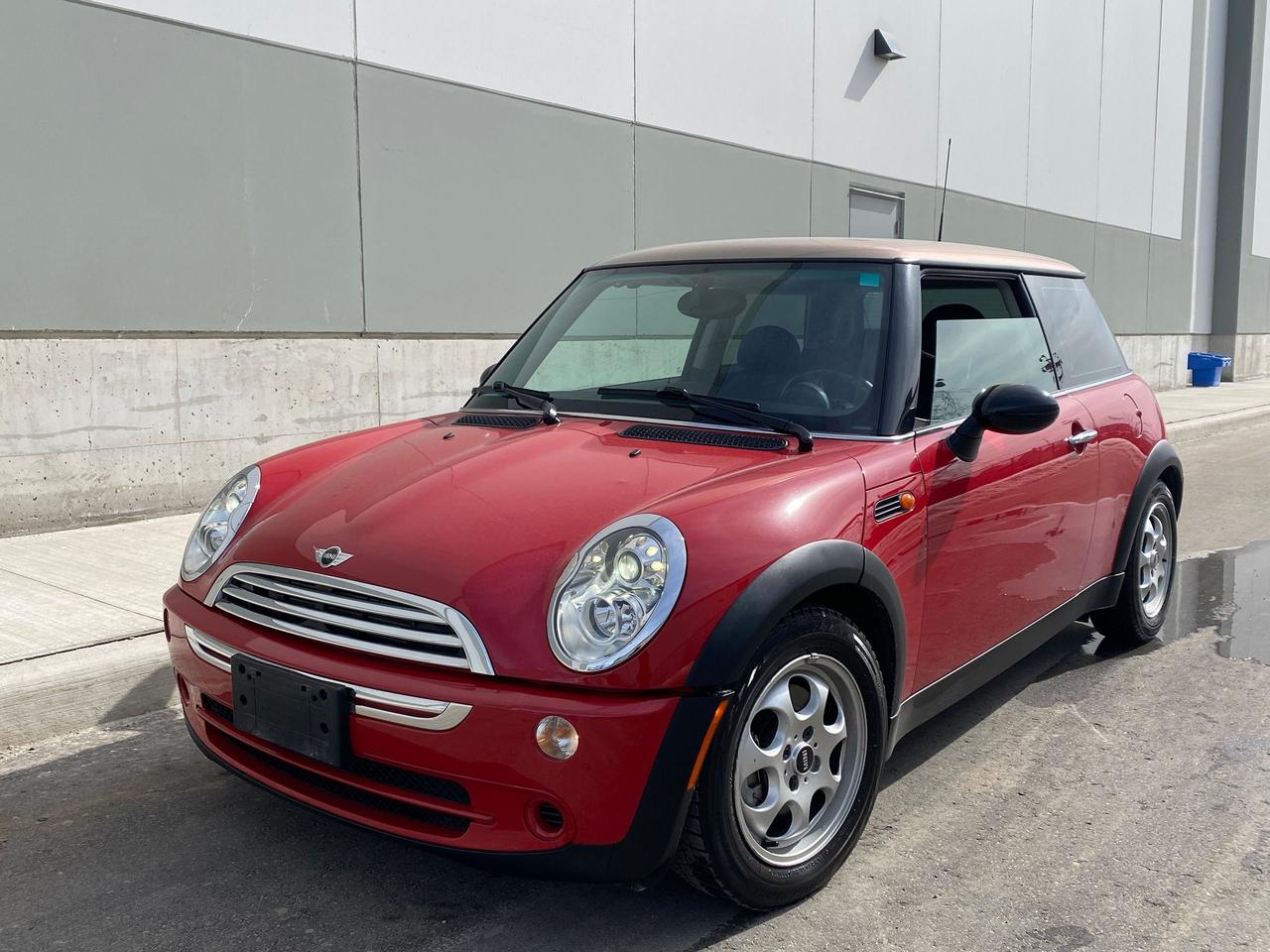 2005 MINI Cooper ONLY 74,000KM - Photo #1