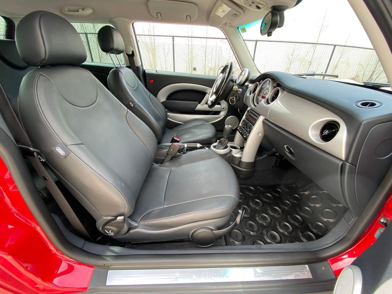 2005 MINI Cooper ONLY 74,000KM Photo