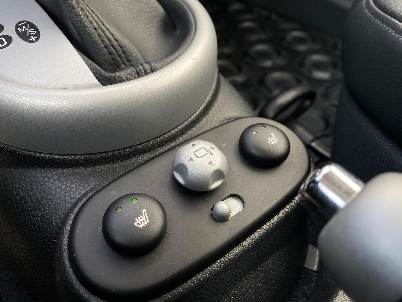 2005 MINI Cooper ONLY 74,000KM Photo