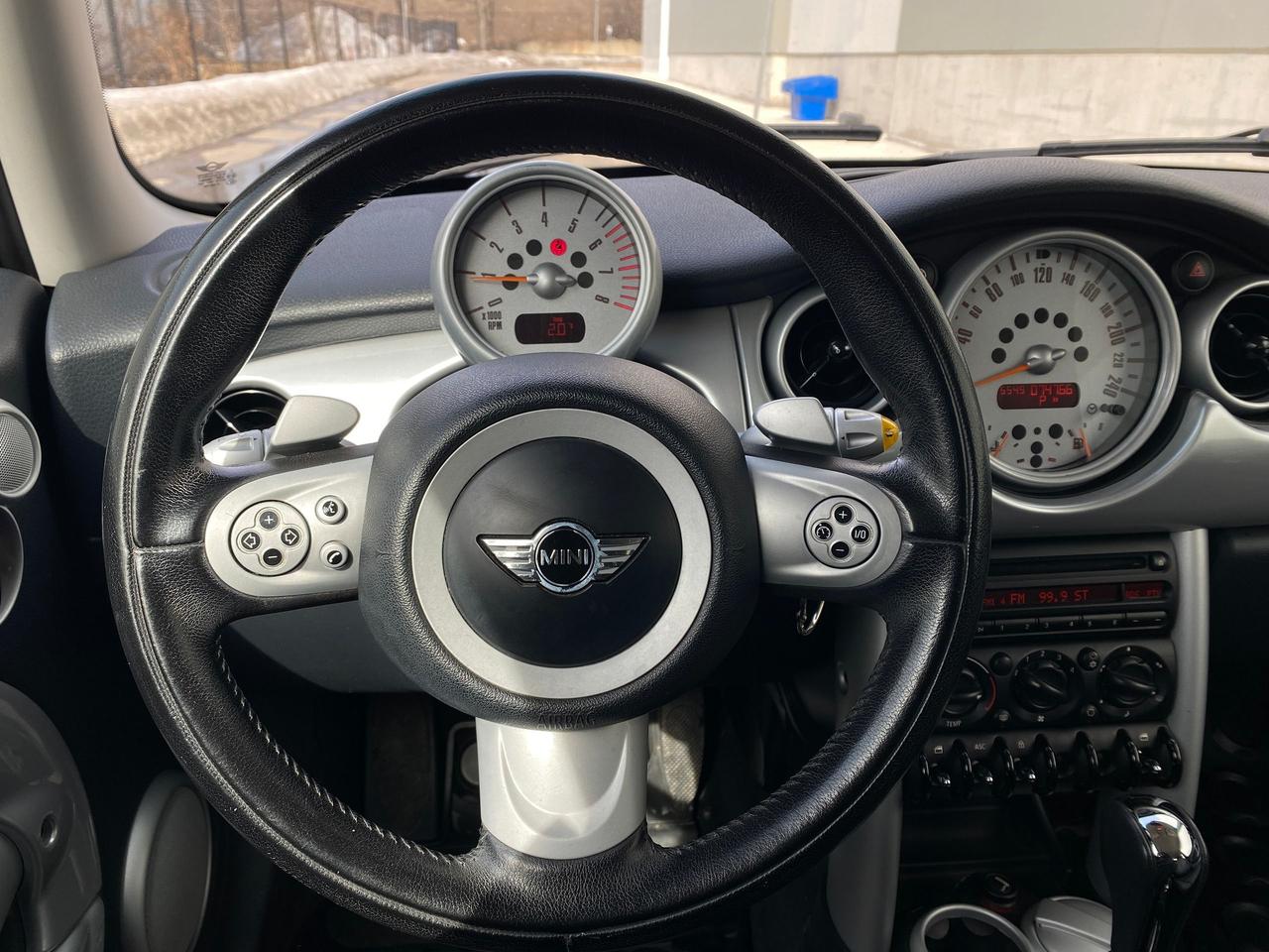 2005 MINI Cooper ONLY 74,000KM Photo