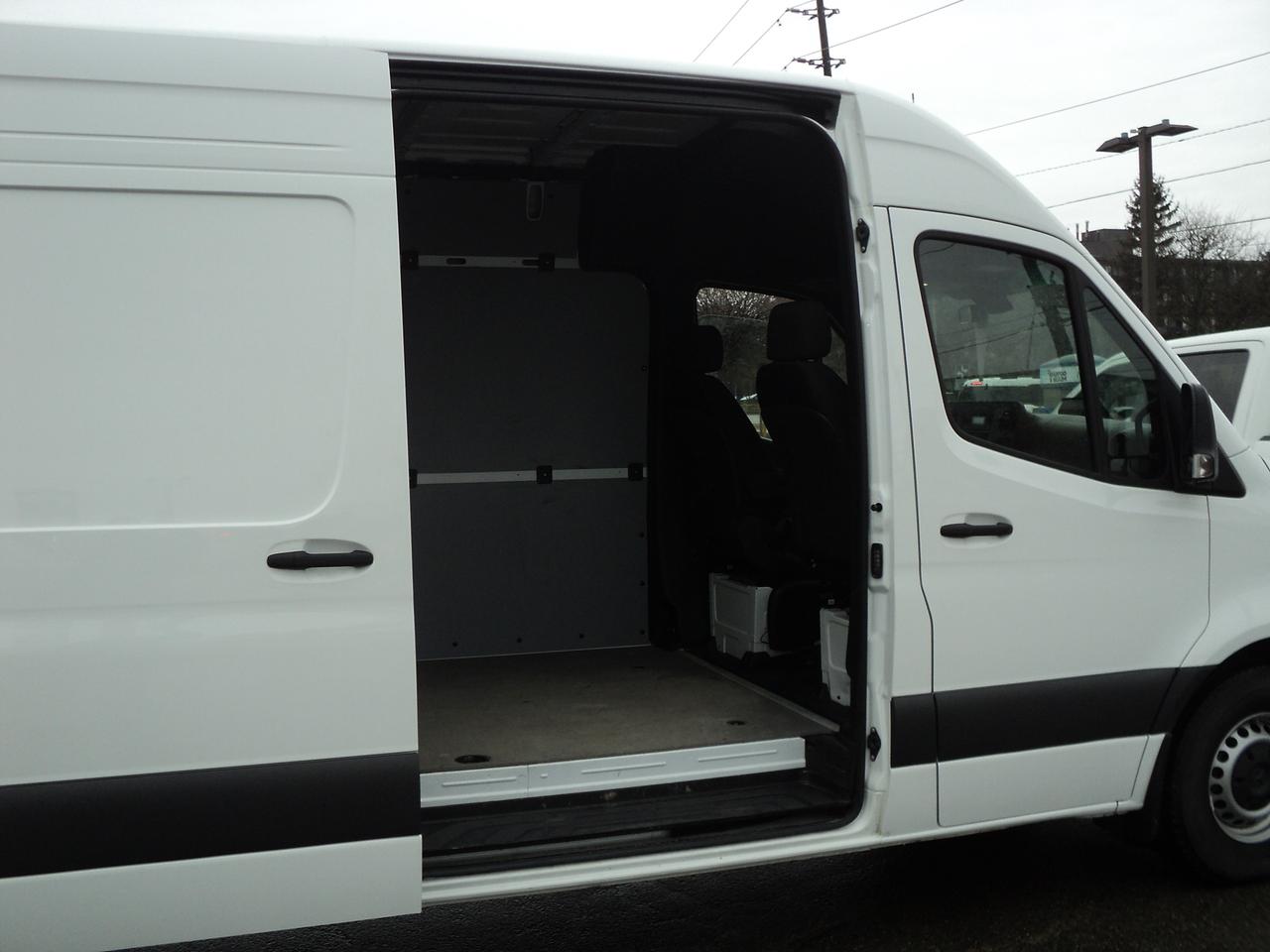 2025 Mercedes-Benz Sprinter 2500 High Roof I4 Diesel 170" Photo