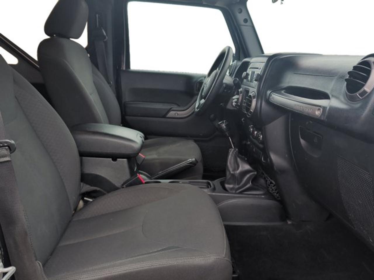 2017 Jeep Wrangler SPORT - Photo #11