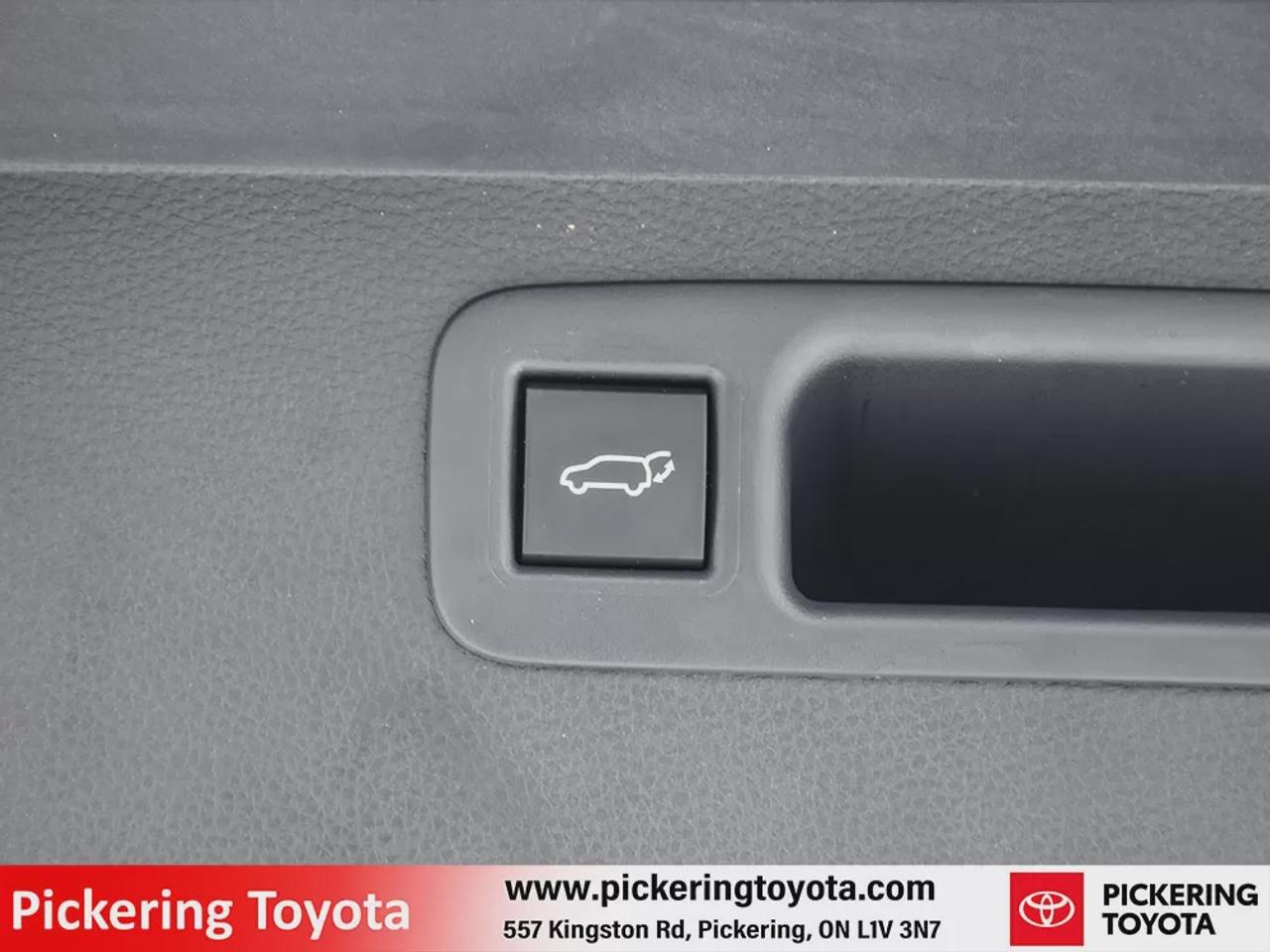 2025 Toyota Highlander XSE Photo