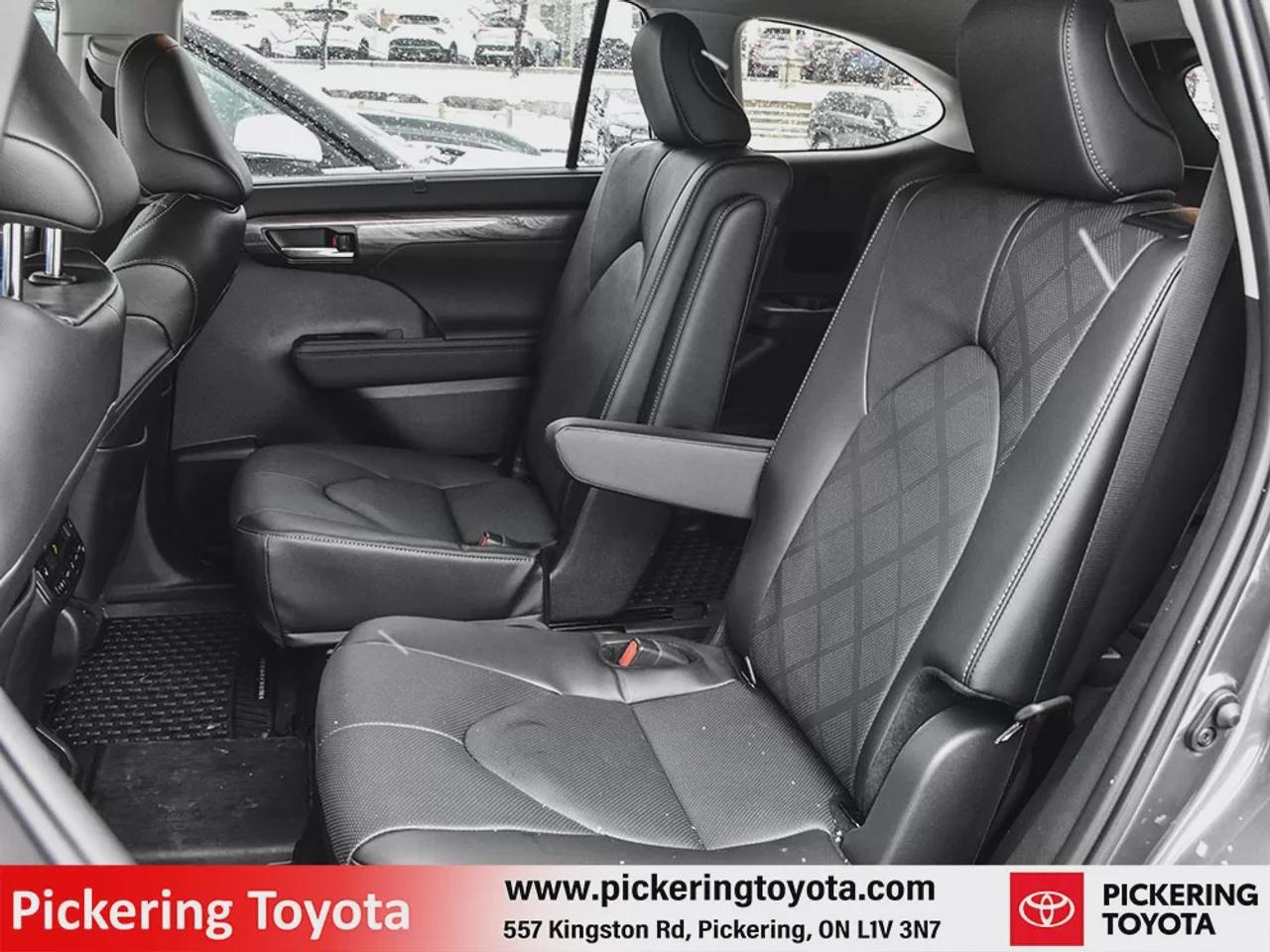2025 Toyota Highlander Hybrid Limited Platinum Photo