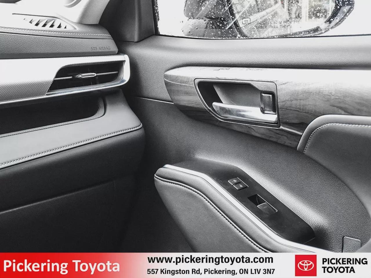 2025 Toyota Highlander Hybrid Limited Platinum Photo