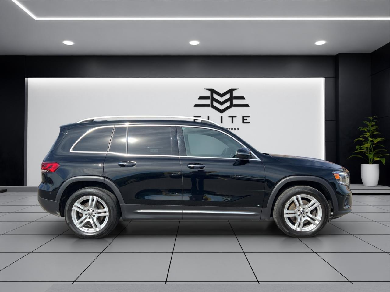 2022 Mercedes-Benz G-Class GLB 250 4MATIC - 7 Passenger - Reverse Camera !!! Photo