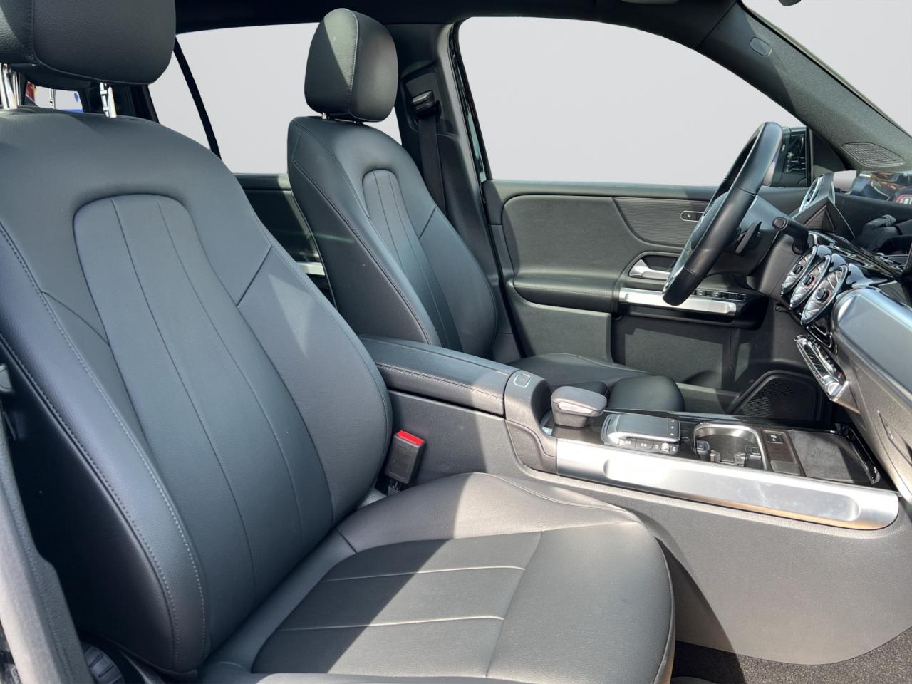 2022 Mercedes-Benz G-Class GLB 250 4MATIC - 7 Passenger - Reverse Camera !!! Photo