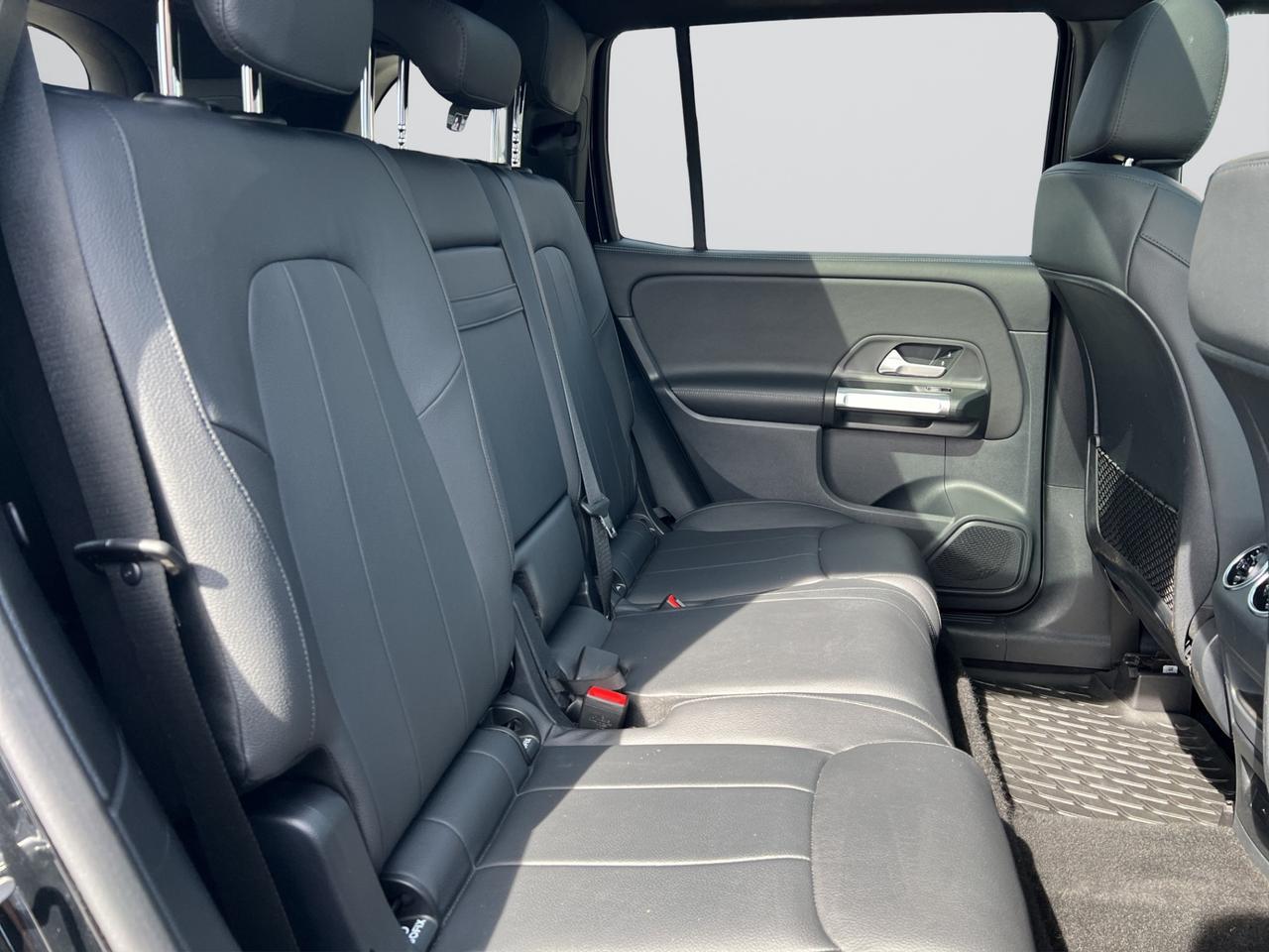 2022 Mercedes-Benz G-Class GLB 250 4MATIC - 7 Passenger - Reverse Camera !!! Photo