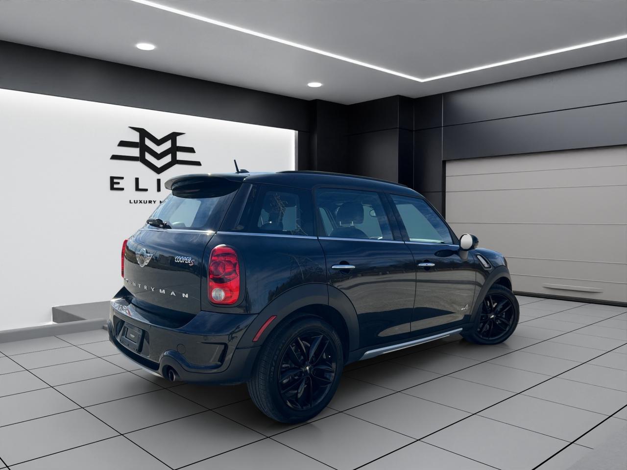 2015 MINI Cooper Countryman S PKG - ALL4 - LOW KMS - 34,000KMS ONLY !!! Photo