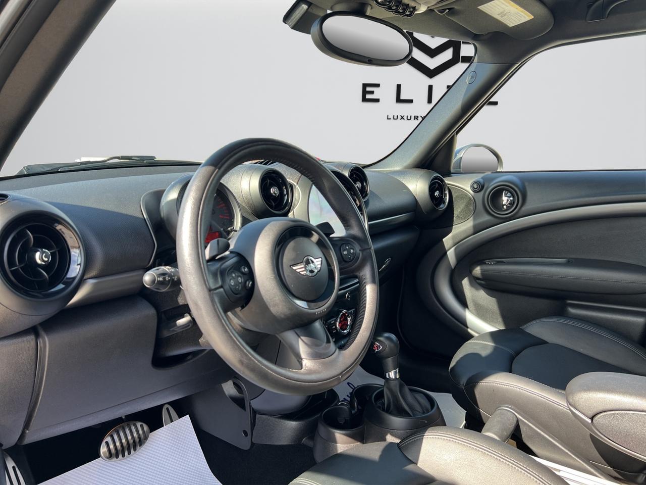 2015 MINI Cooper Countryman S PKG - ALL4 - LOW KMS - 34,000KMS ONLY !!! Photo