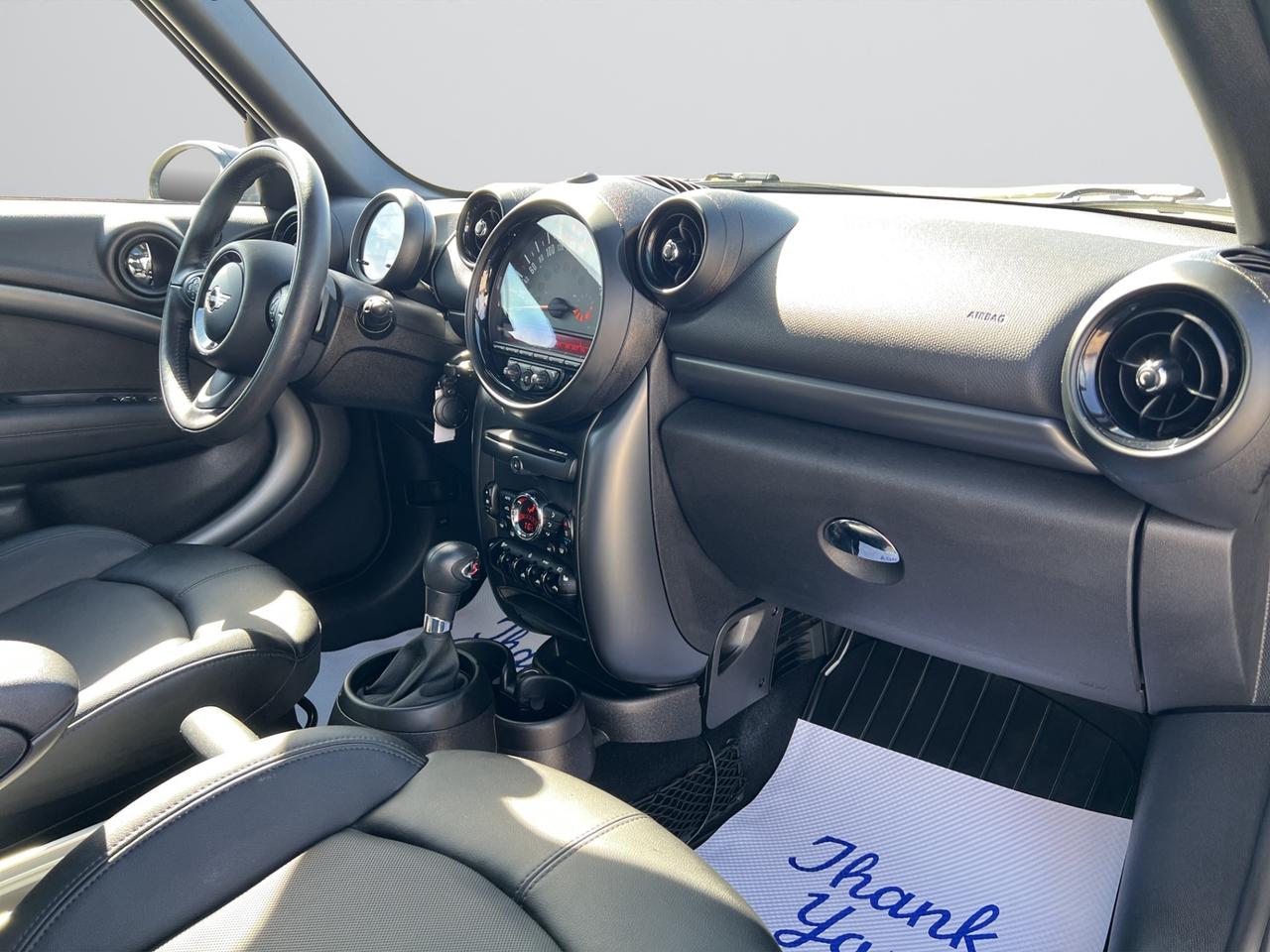 2015 MINI Cooper Countryman S PKG - ALL4 - LOW KMS - 34,000KMS ONLY !!! Photo