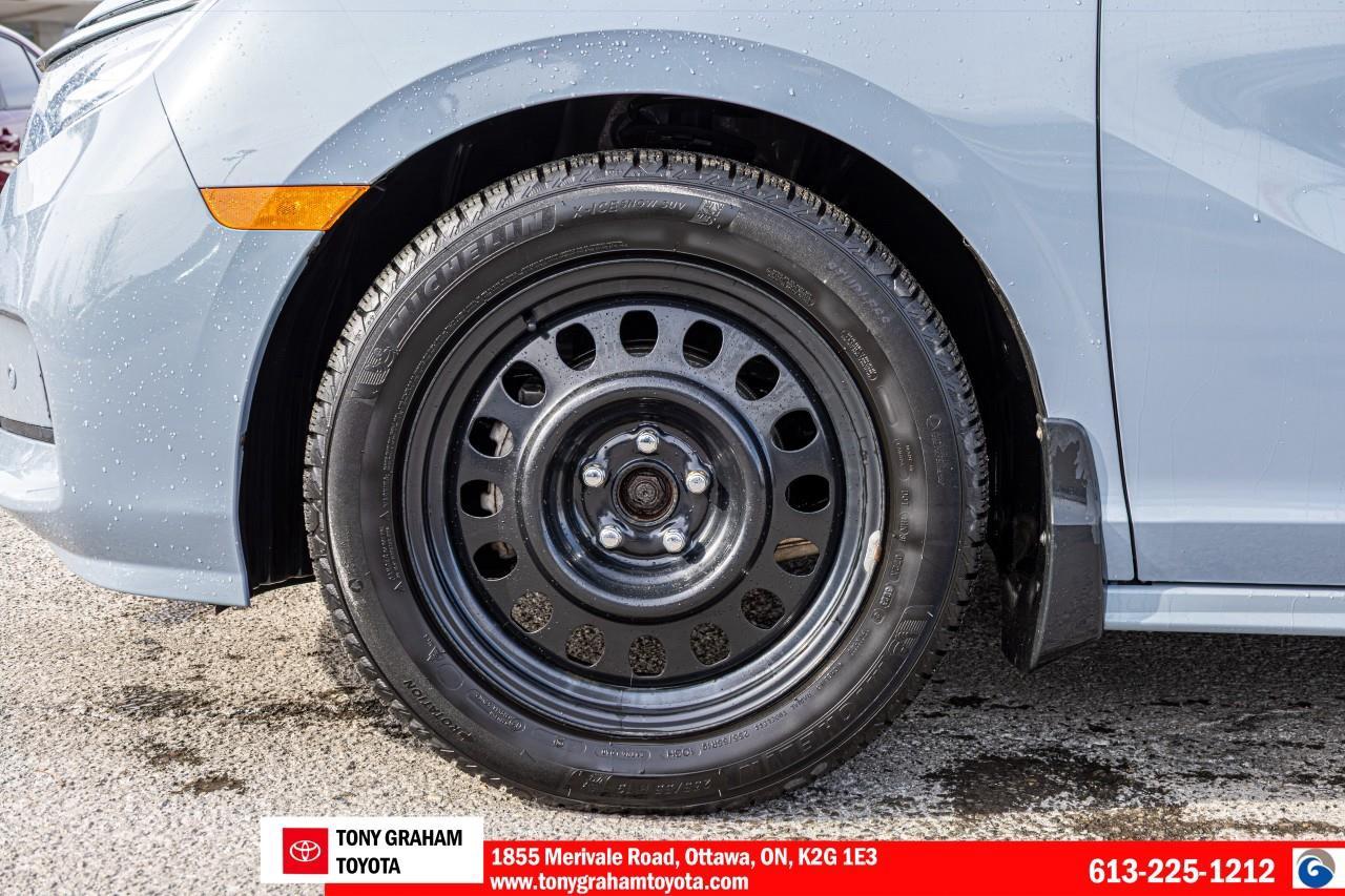 2023 Honda Odyssey Touring Photo