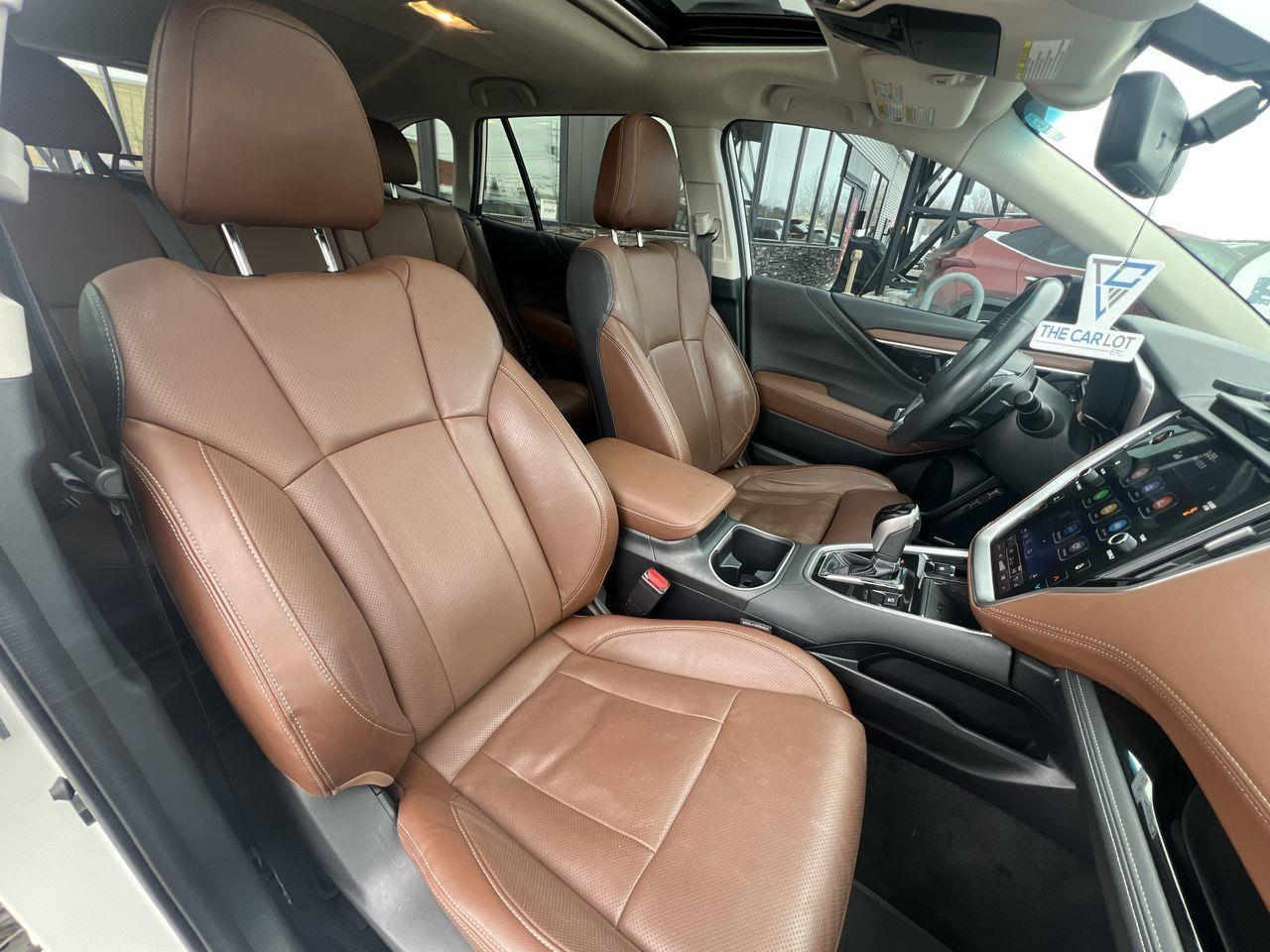 2022 Subaru Outback Premier AWD, MOONROOF, HEATED LEATHER SEATS, MEMORY SEATS, BACK UP CAM, SIRIUS XM, POWER LIFTGATE!! Photo