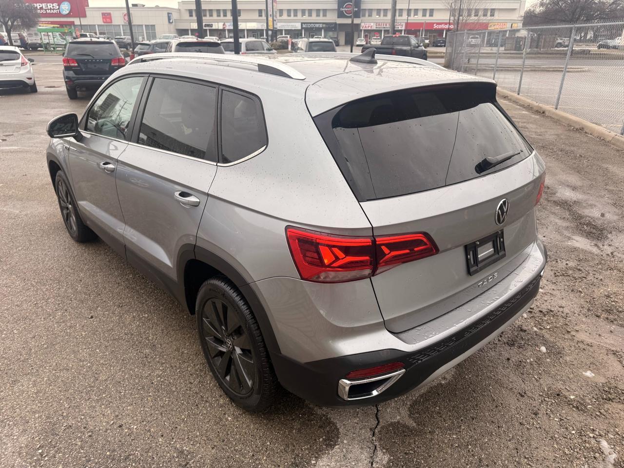 2024 Volkswagen Taos Comfortline Wireless Apple CarPlay/Android Auto Photo