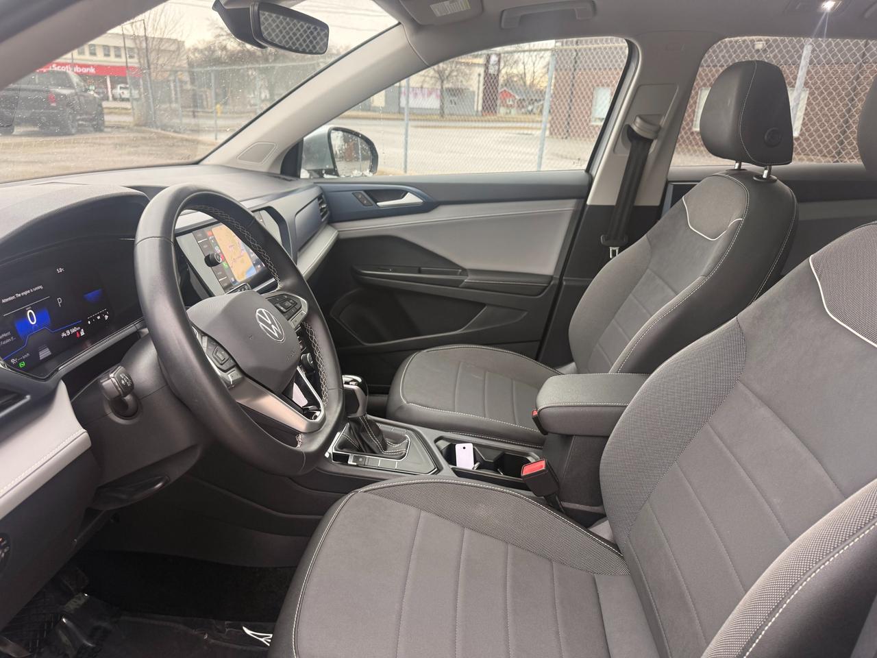 2024 Volkswagen Taos Comfortline Wireless Apple CarPlay/Android Auto Photo