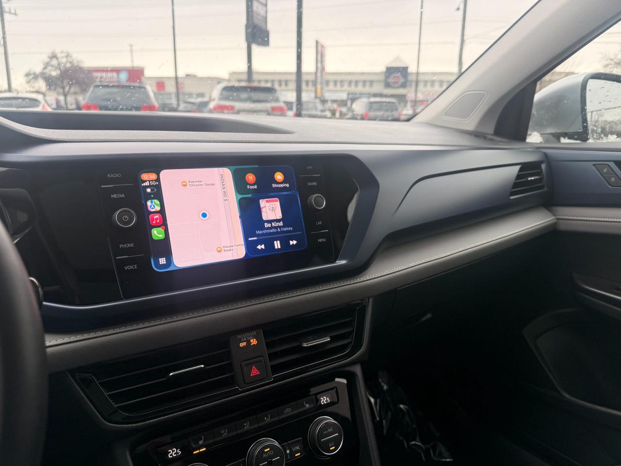 2024 Volkswagen Taos Comfortline Wireless Apple CarPlay/Android Auto Photo