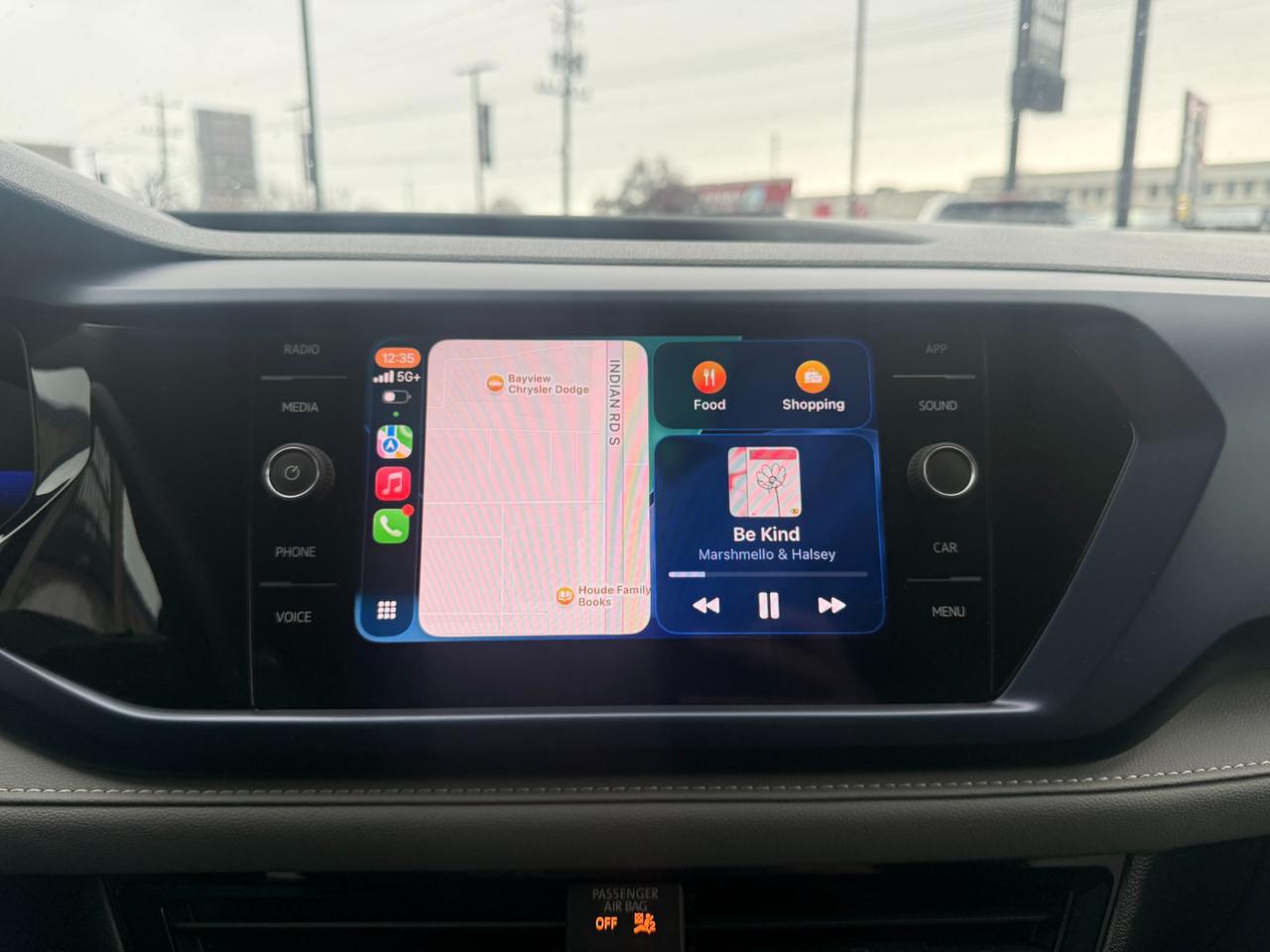 2024 Volkswagen Taos Comfortline Wireless Apple CarPlay/Android Auto Photo
