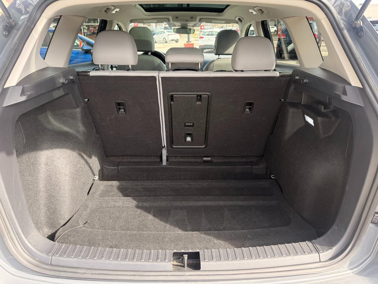 2024 Volkswagen Taos Comfortline Wireless Apple CarPlay/Android Auto Photo