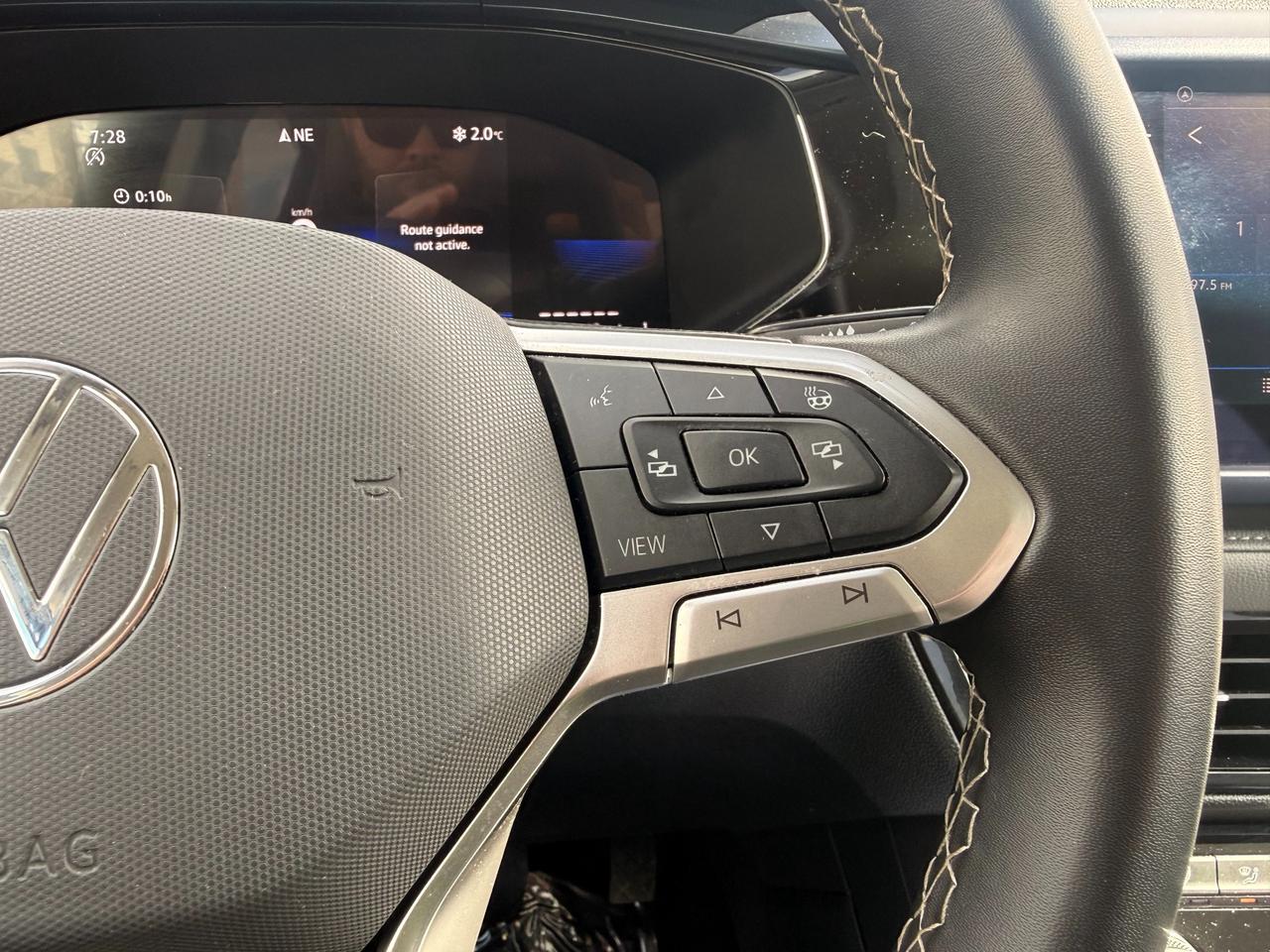 2024 Volkswagen Taos Comfortline Wireless Apple CarPlay/Android Auto Photo