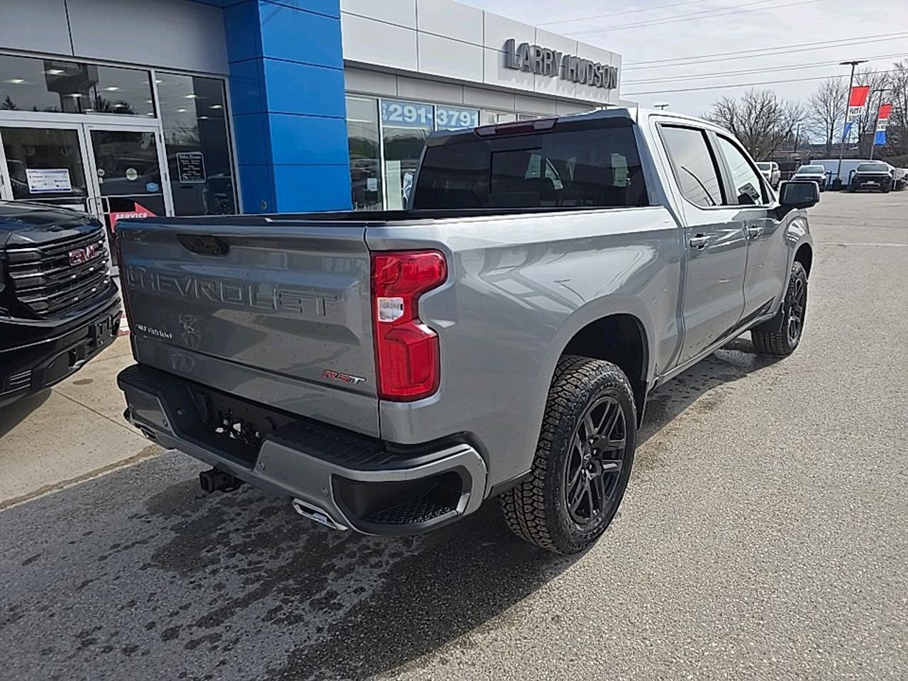 2026 Chevrolet Silverado 1500 RST Photo2